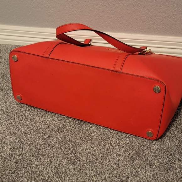 EUC! MK Sady Tote - Picture 4 of 8